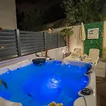 Luxury Karigo