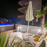 Luxury Karigo Lägenhet *