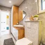 Luxury Karigo