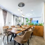 Luxury Karigo Lägenhet