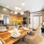 Luxury Karigo *