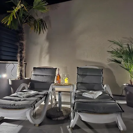 Luxury Karigo Apartment *