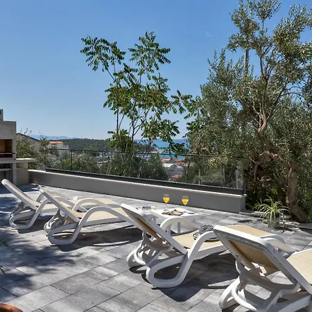Luxury Karigo Apartment Makarska
