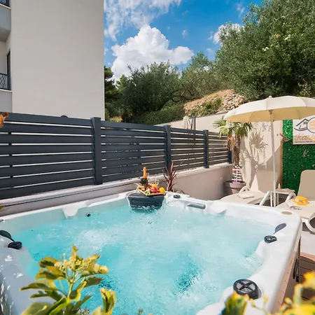 Apartman Luxury Karigo
