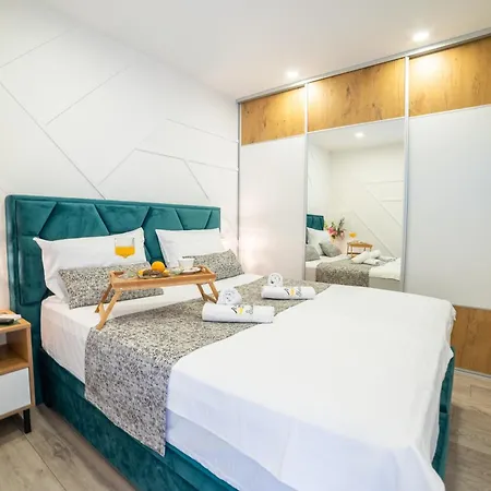 Luxury Karigo