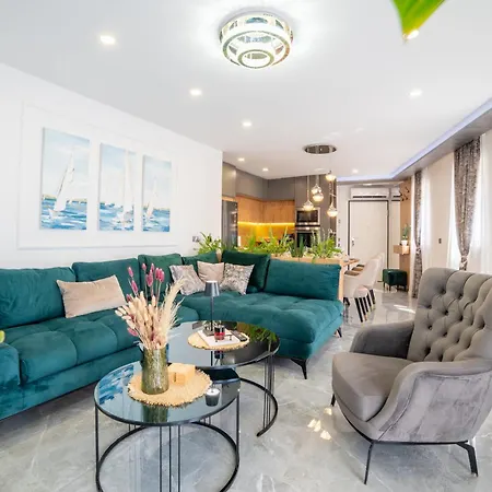 Apartment Luxury Karigo