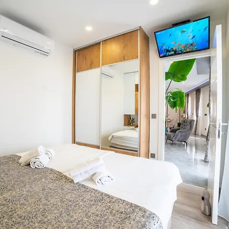Luxury Karigo Apartment