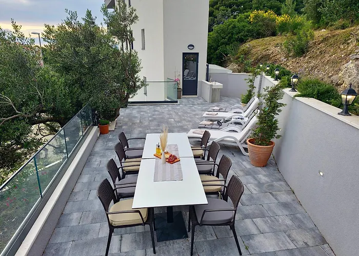 Luxury Karigo Apartment Makarska