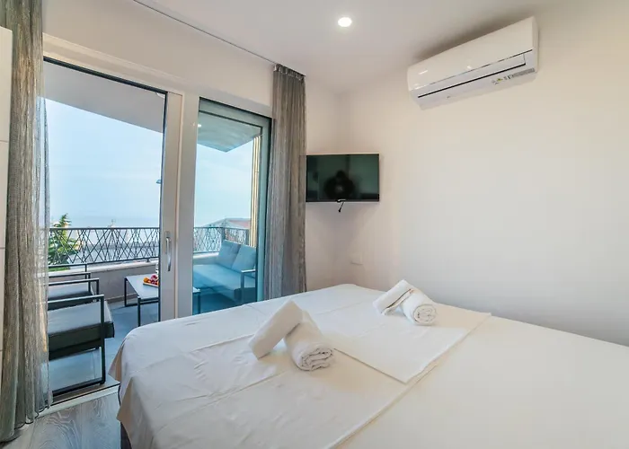 Apartment Luxury Karigo