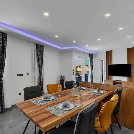 Luxury Karigo Makarska