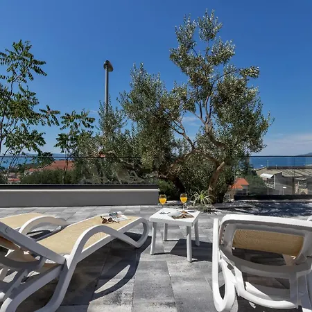 Luxury Karigo Makarska