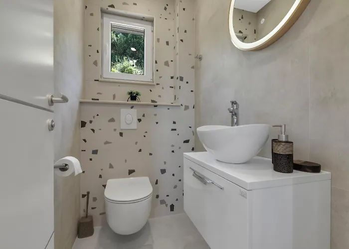 דירה Luxury Karigo מאקרסקה