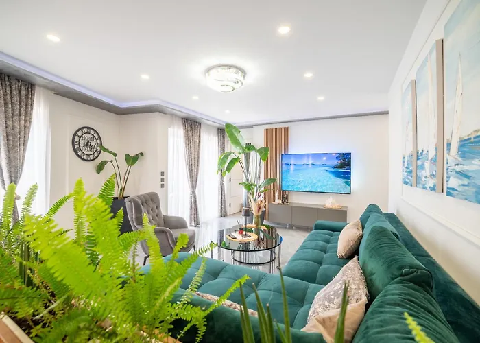 Luxury Karigo מאקרסקה