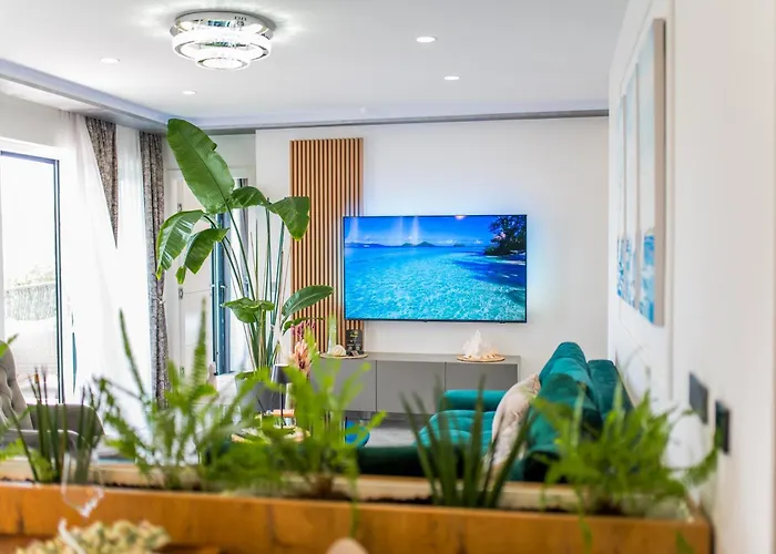 דירה Luxury Karigo מאקרסקה